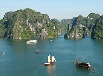 Day 2: Hanoi - Halong Bay - Overnight on cruise (B/L/D) - included escort tour guide and private transfer from/to Hanoi
