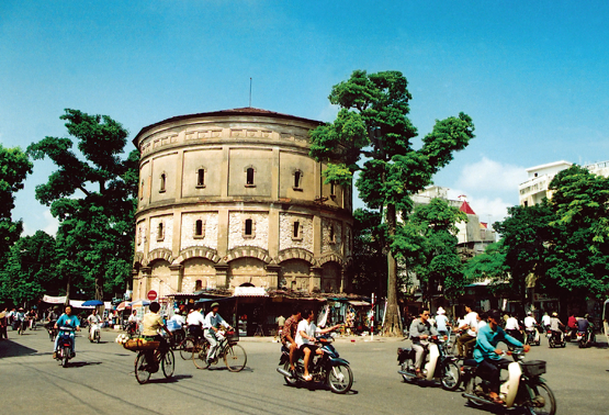 Day 2: Cooking & Tours in Hanoi (B/L/D) 