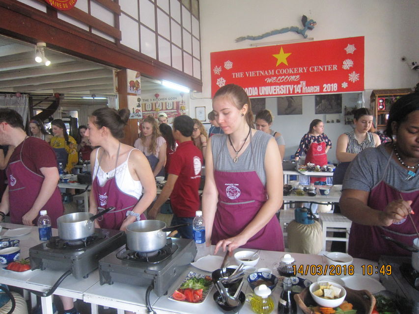 COOKING CLASS TOUR IN HOCHIMINH CITY (HALFDAY)
